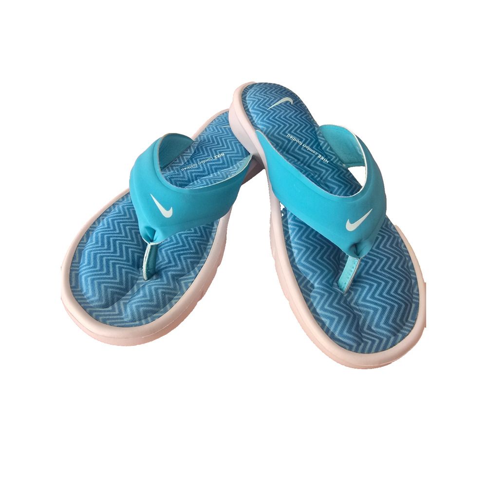 Nike Women's Comfort Cushioned Footbed Teal Sz 8 Flip Flop